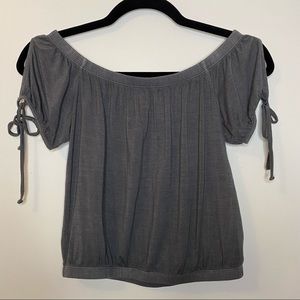 Grey American Eagle Soft & Sexy Cold Shoulder Top size XS